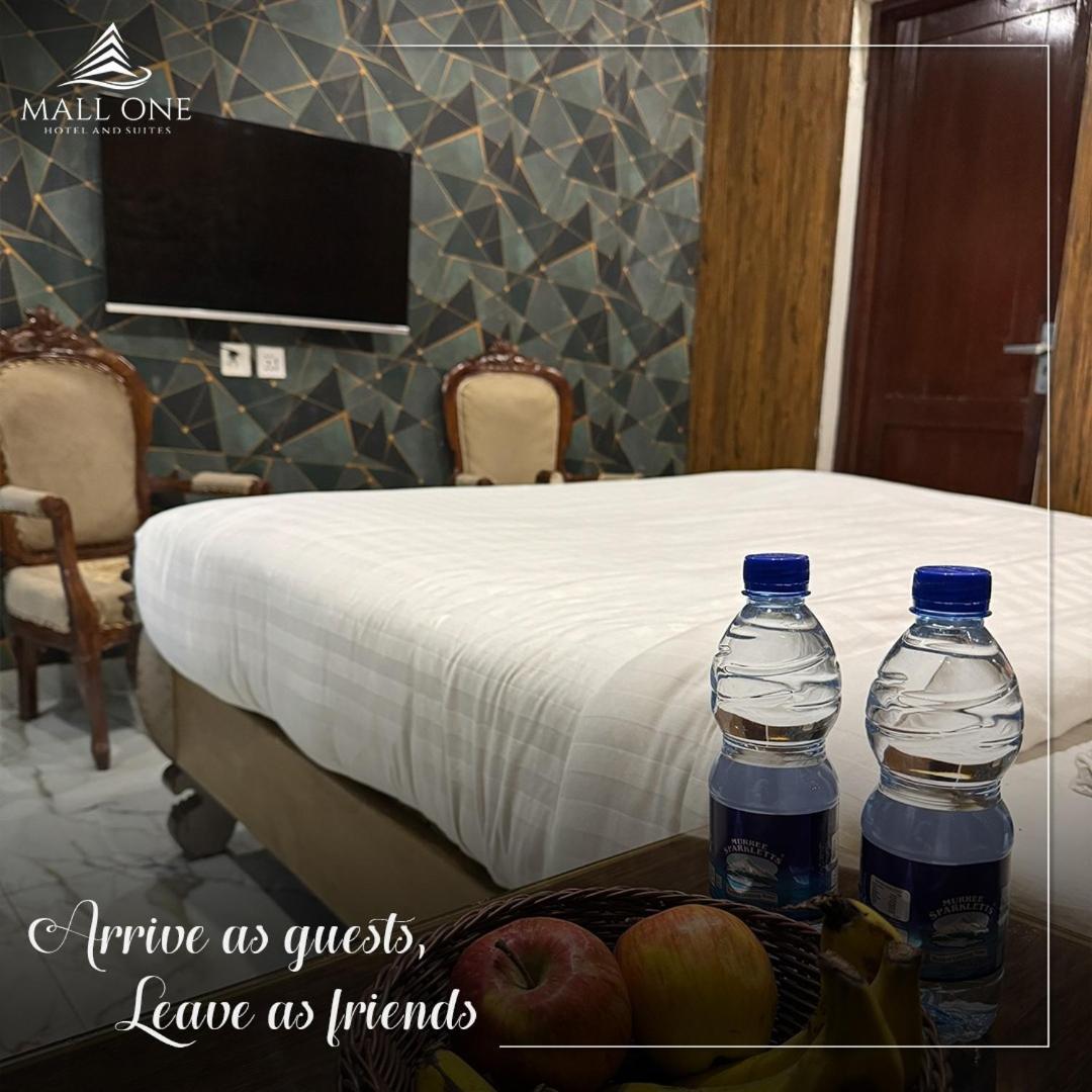 Hotel Gulberg Lodges Mall Road Near Gym Khana Club ラホール エクステリア 写真